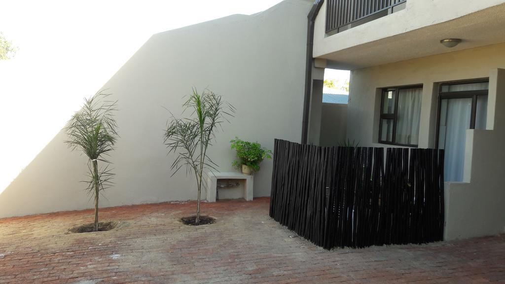Self-Catering Studio, Unit 6 On Krupp Windhoek Exteriör bild