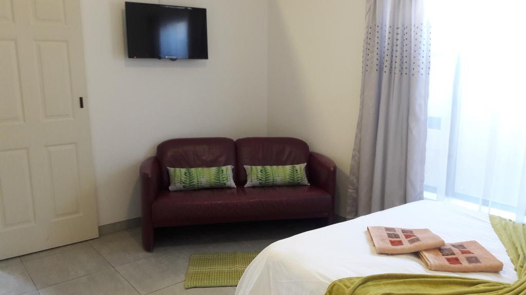 Self-Catering Studio, Unit 6 On Krupp Windhoek Exteriör bild