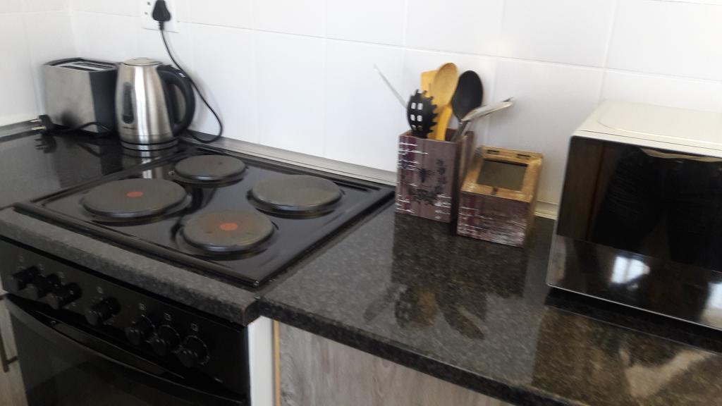 Self-Catering Studio, Unit 6 On Krupp Windhoek Exteriör bild