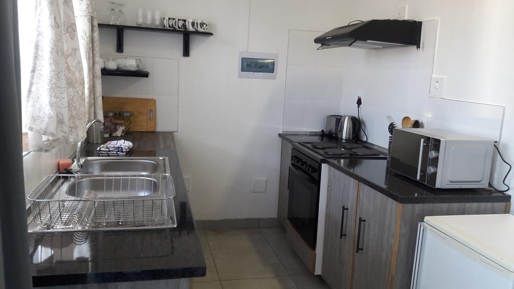 Self-Catering Studio, Unit 6 On Krupp Windhoek Exteriör bild
