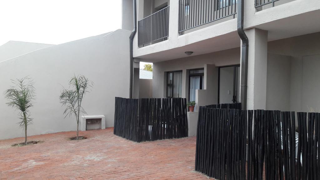 Self-Catering Studio, Unit 6 On Krupp Windhoek Exteriör bild